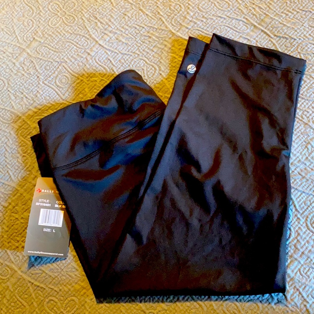 NWT Bally fitness leggings black L